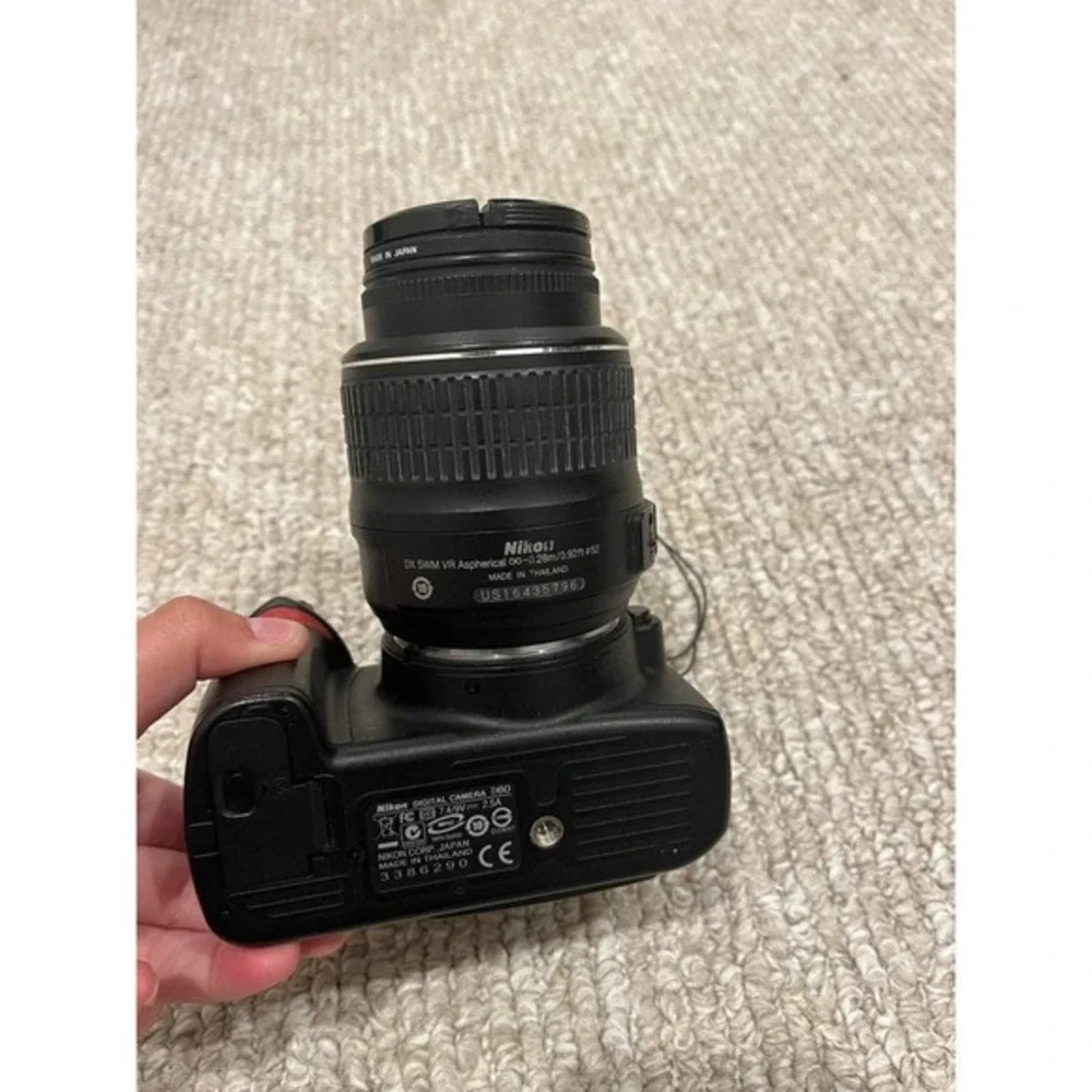 Nikon D60 10.2MP Digital SLR Camera + 55-200mm AF-S Nikkor 1:4-5.6 VR + …‎